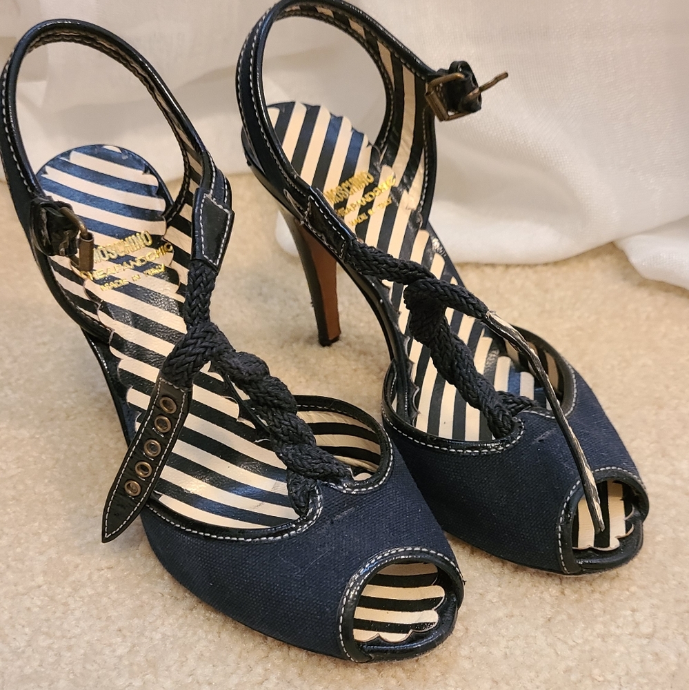 Moschino sandals